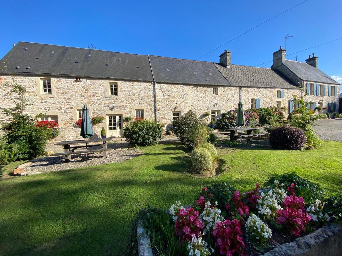 Hostal La Lande Bricquebec Exterior foto